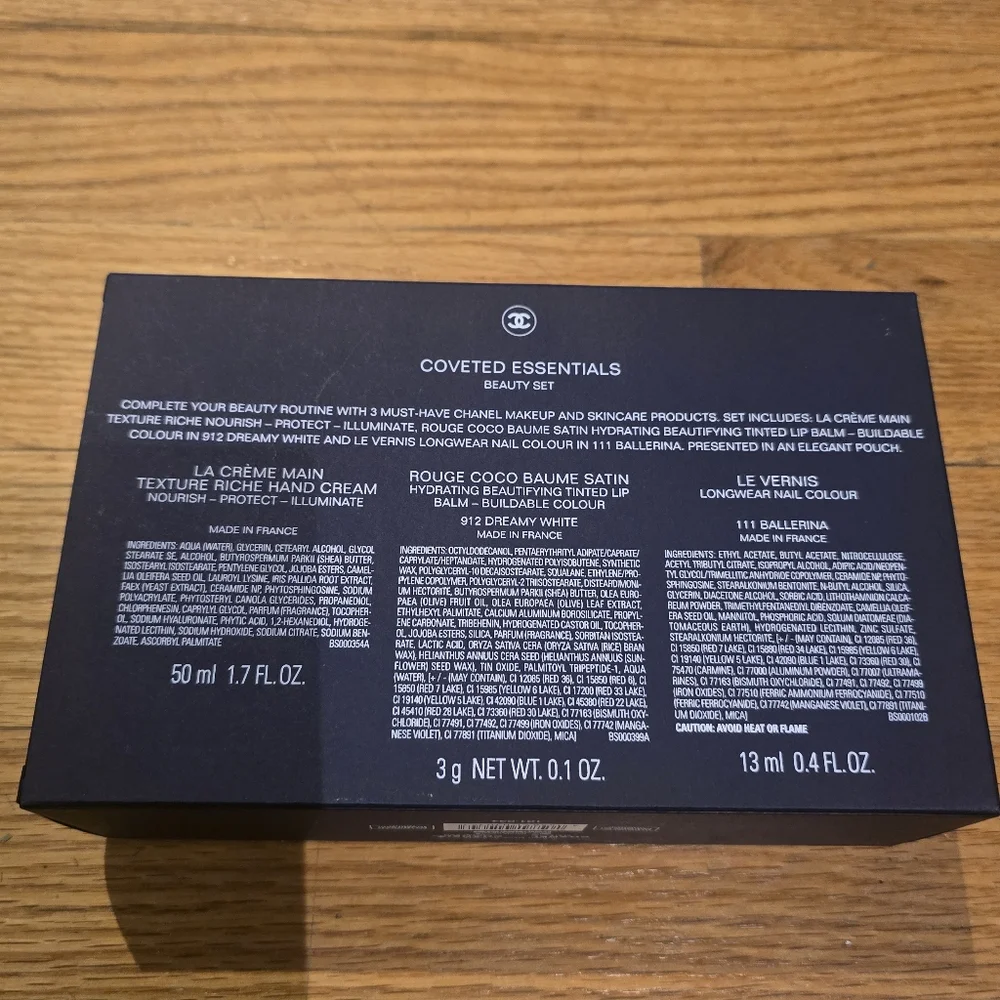 🎊HOST PICK🎊 BNWT Chanel Coveted Essentials Beauty Set - Picture 5 of 6